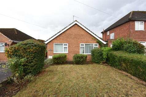 Moss Grove, Kingswinford, DY6 9ER