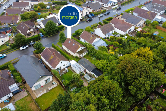 26 Beach Avenue, Severn Beach, Bristol BS35 4PB |