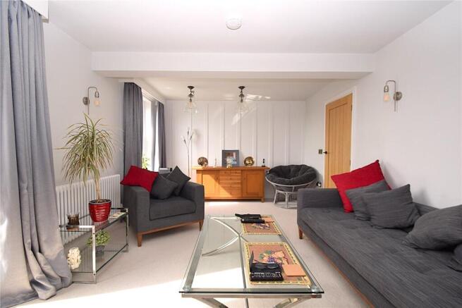 3 bed House for sale Image 7