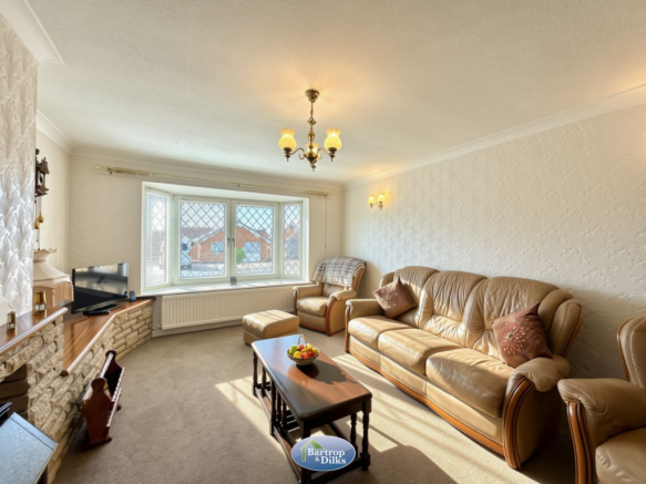 3 bed Detached Bungalow for sale Image 2