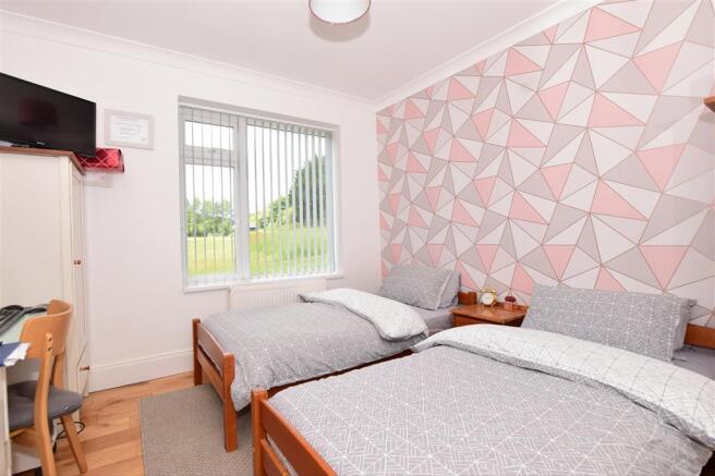 Bedroom 4/Study