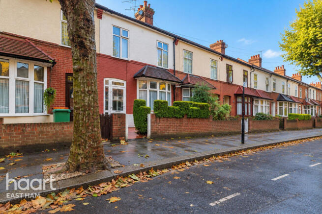 3-bed terraced on Kimberley Avenue, London, £500,000