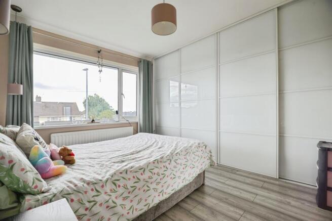 3 bed Semi-Detached for sale Image 7