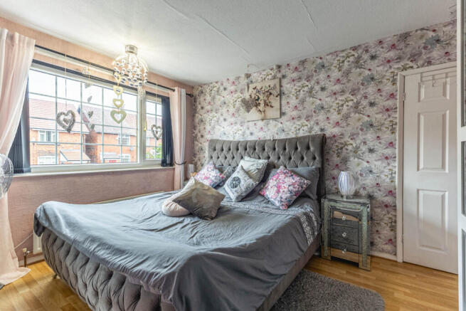 3 bed Semi-Detached for sale Image 8