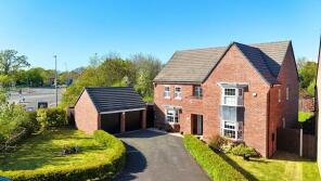 38, Winterberry Way, Nantwich CW5 7NZ