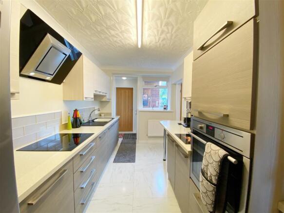 kitchen3.jpg