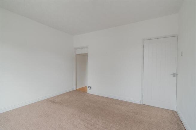 Bedroom2-2.jpg