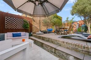 Flat Ground Floor A, 75, St Anns Crescent, London SW18 2LP