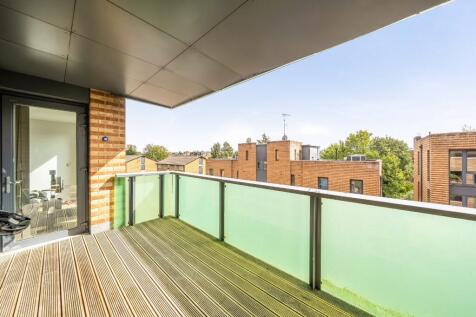 Seven Sisters Road, Finsbury Park, London, N4