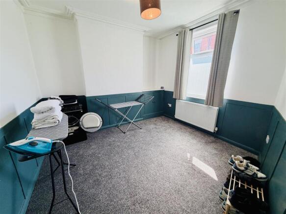2 bed Terraced for sale Image 7