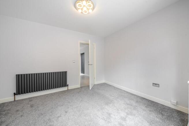 3 bed Semi-Detached for sale Image 9