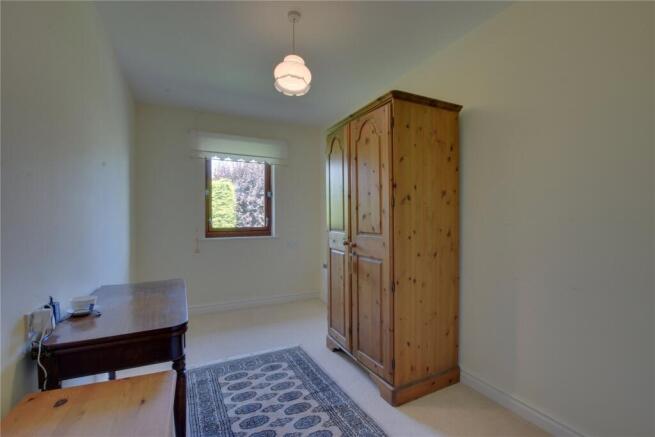 2 bed Flat for sale Image 6