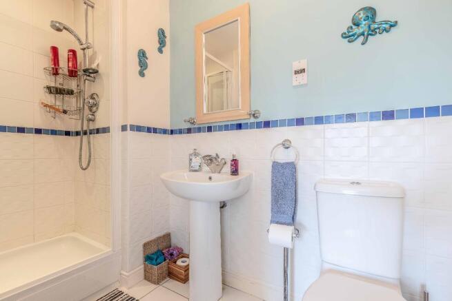 Ensuite Shower room