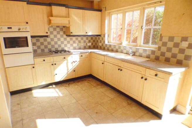 kitchen 2.JPG