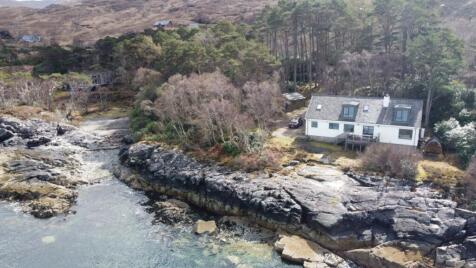 Bothan Nan Creag, Roshven, Glenuig