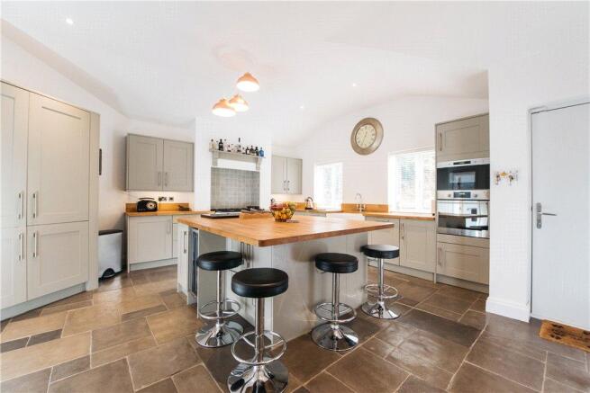 Kitchen/Breakfast Rm
