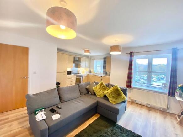 2 bed Apartment for sale Image 8