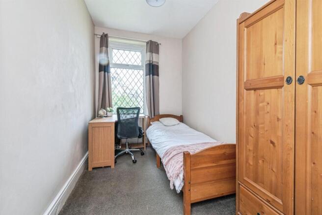 4 bed Detached for sale Image 12