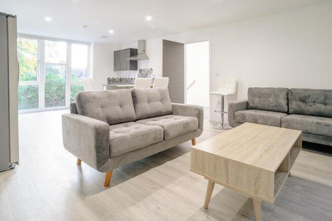 queens-road-east-ng9-2ld-1056757