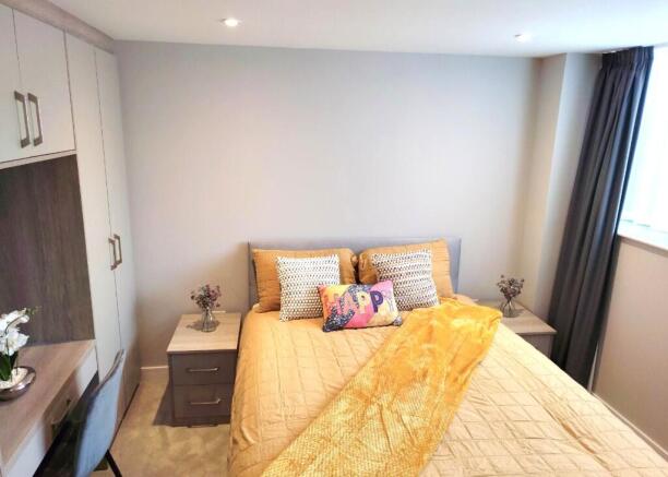2 bed Apartment to rent Image 5