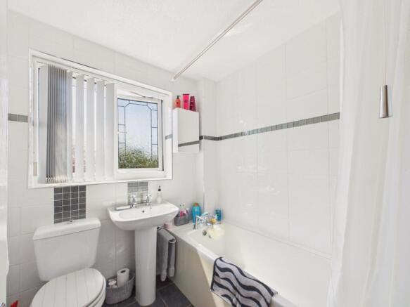 2 bed Detached for sale Image 11