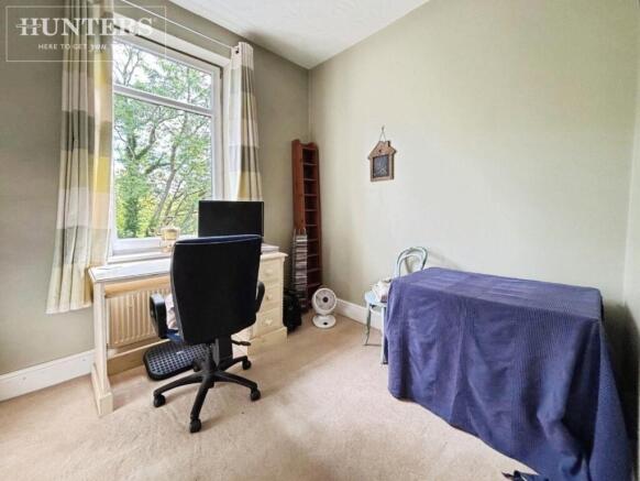 4 bed House for sale Image 12