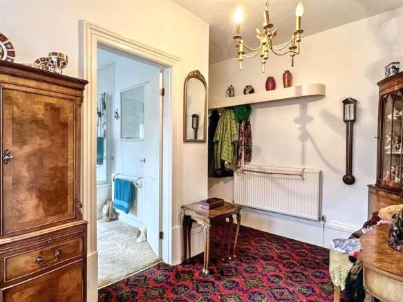 2 bed Apartment for sale Image 7