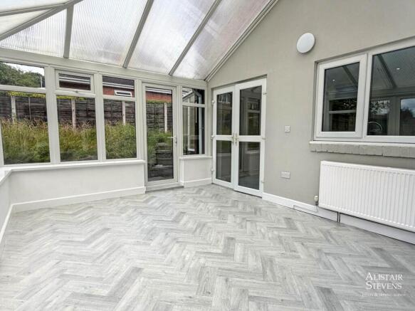 3 bed Link Detached House for sale Image 8