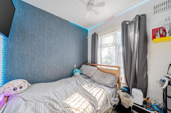 3 bed Terraced for sale Image 8