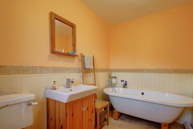EN SUITE