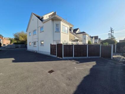 Flat 6 The Mulberrys, 18 Victoria Avenue, Swanage, Dorset, BH19 1AN
