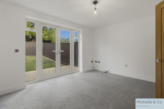 Jubilee Close, Longbridge, Birmingham photo 4