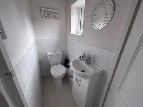2 bed Terraced for sale Image 6