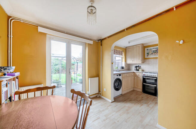 1416201-9-699d84a...