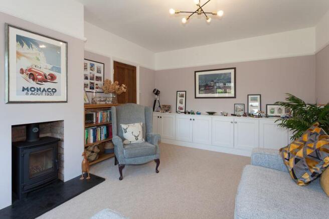 FAMILY ROOM/SNUG