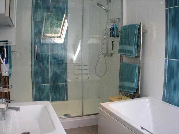 En Suite Bathroom
