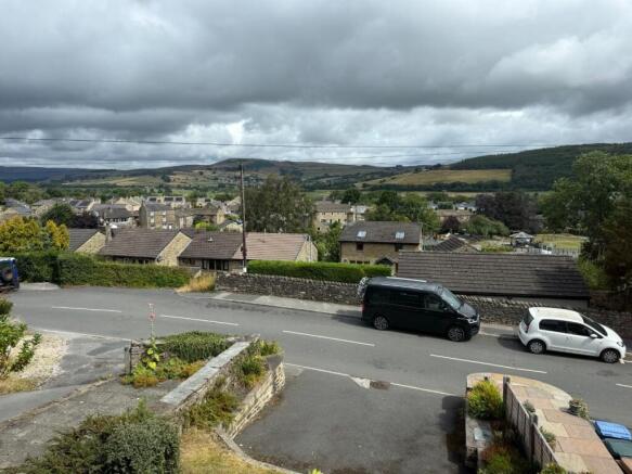3 bed Semi-Detached to rent Image 10