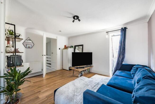 Hogarth Court, Andover, SP10 photo 4