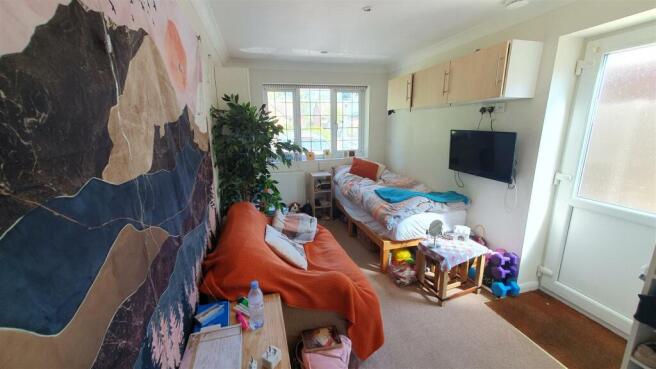 10. Studio lounge bedroom v2.jpg