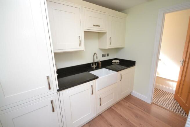 Utility Room.JPG