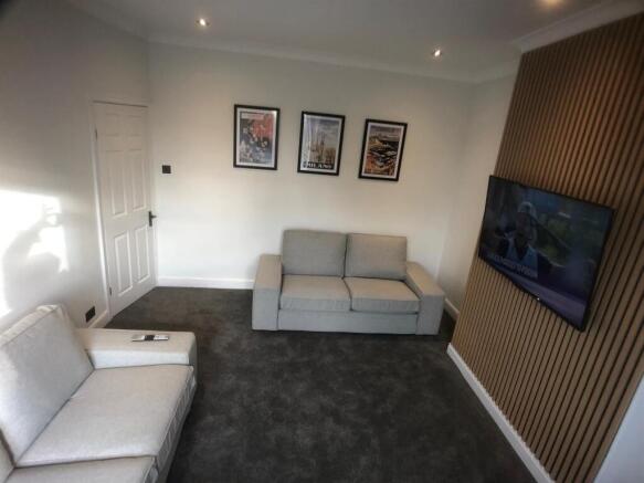 Lounge.jpg