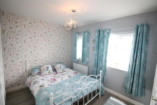 Bedroom 1.JPG