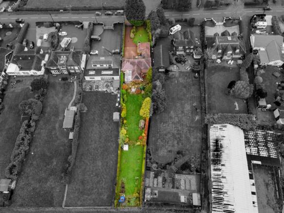 132 Earlswood Common_7 B&W.jpg