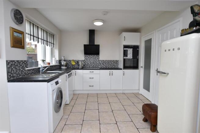 LIVING DINING KITCHEN