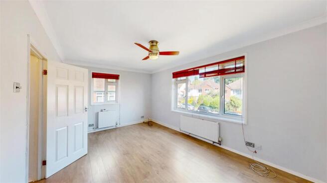 Flat 6, Roman Lodge - Mk4Hj32sM3UzOo34ntGY.jpg