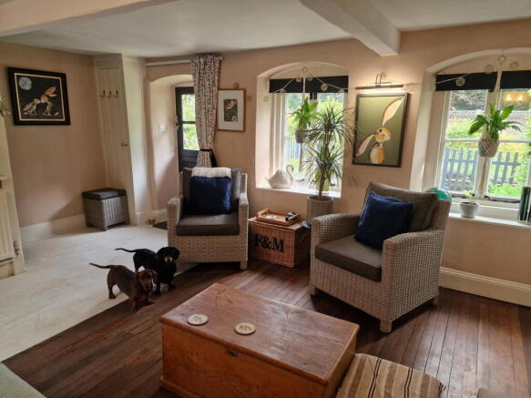 Photo 3