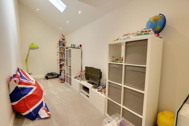 Photo 9