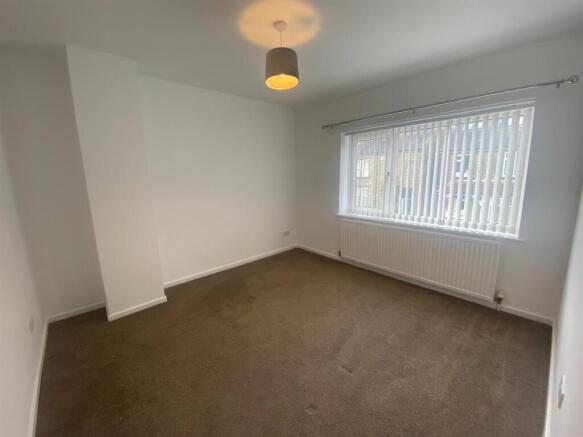 3 bed End of Terrace to rent Image 8