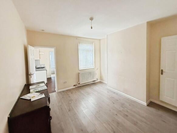 9e5691d9-WhatsApp...