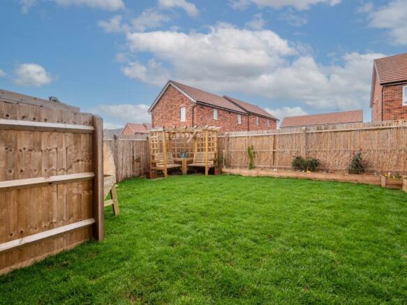 GARDEN 1.jpg